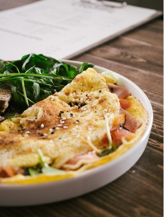 Omlet w 5 minut – szybki i pyszny sposób na zdrowe śniadanie 🍳 Low FODMAP FAZA I